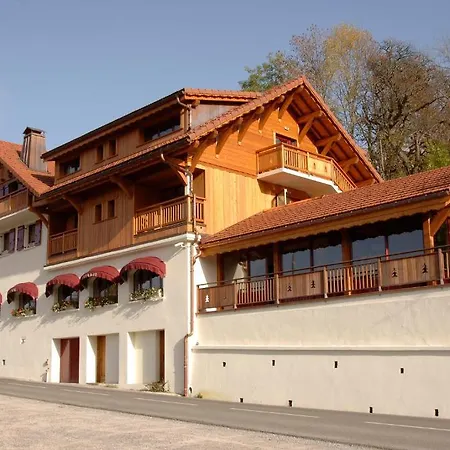 Le Jalouvre Hotel