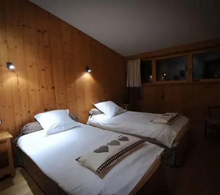 Hotel Le Jalouvre 3*